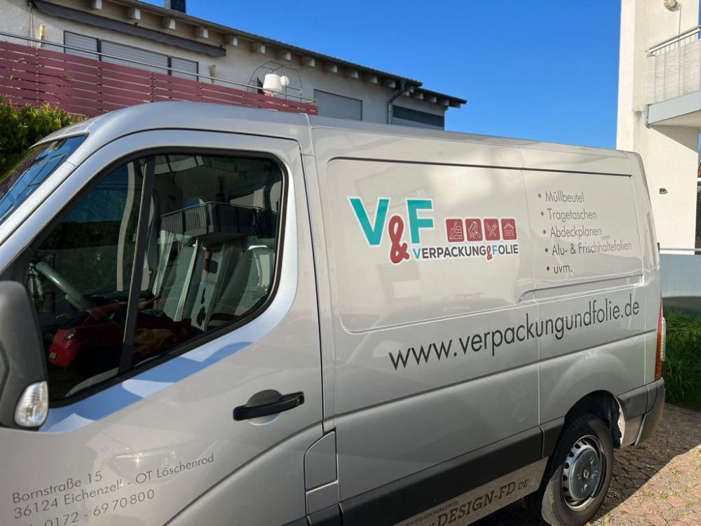 Firmenfahrzeug Verpackung und Folie