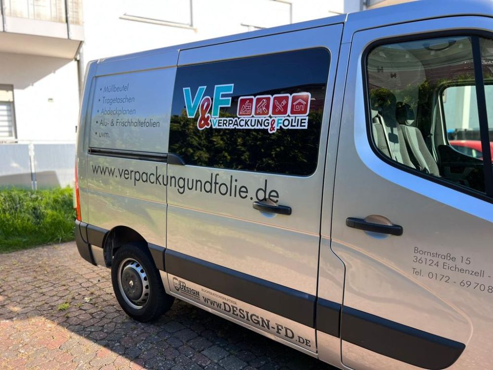 Firmenfahrzeug Verpackung und Folie